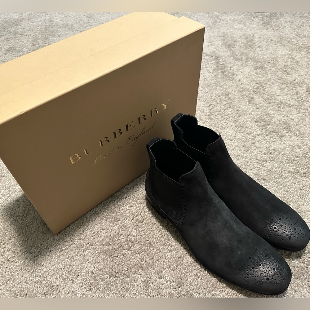 Men’s Burberry Chelsea Boots Size 8.5